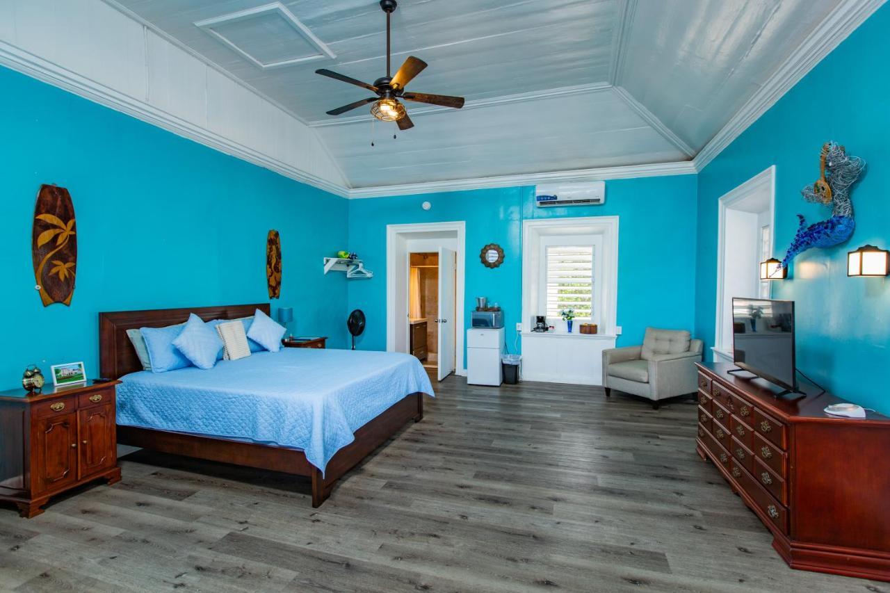 Отель Victoria House Frederiksted Экстерьер фото
