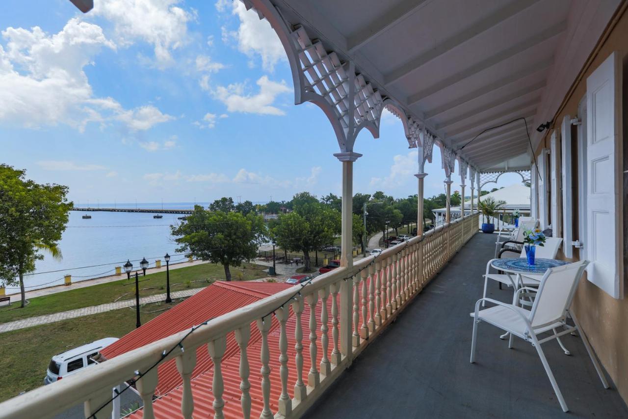 Отель Victoria House Frederiksted Экстерьер фото