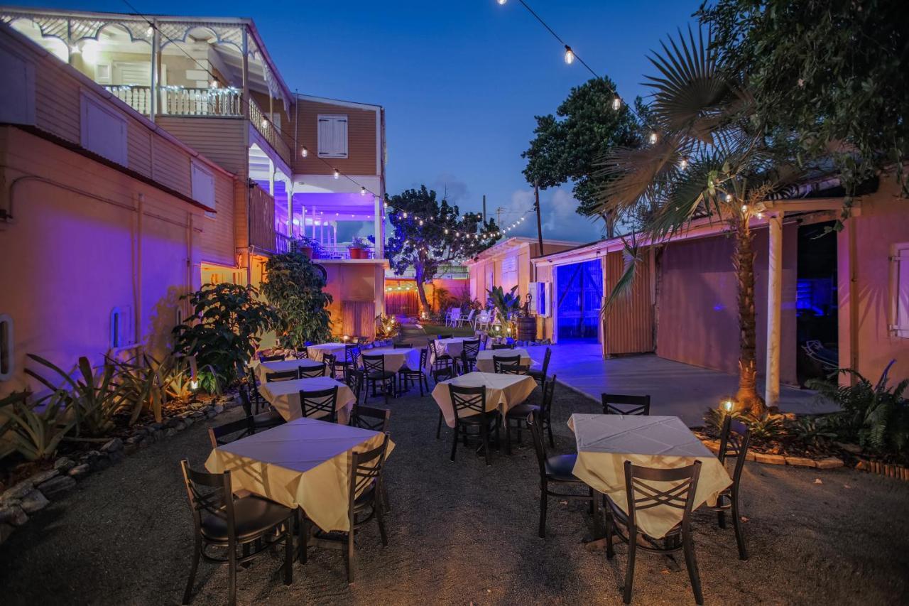 Отель Victoria House Frederiksted Экстерьер фото