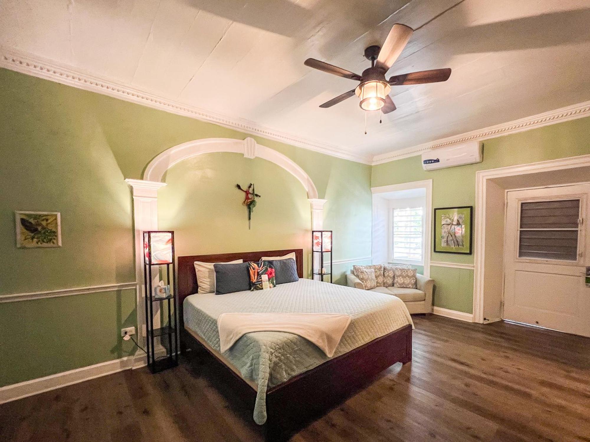 Отель Victoria House Frederiksted Экстерьер фото